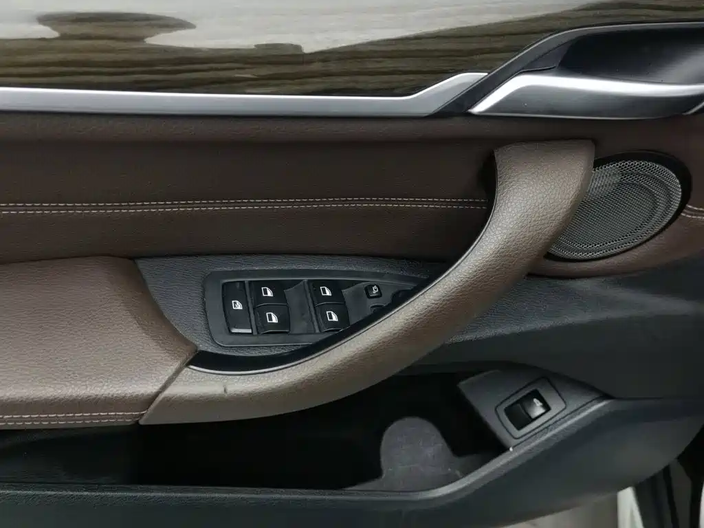 BMW X1 — миниатюра 9
