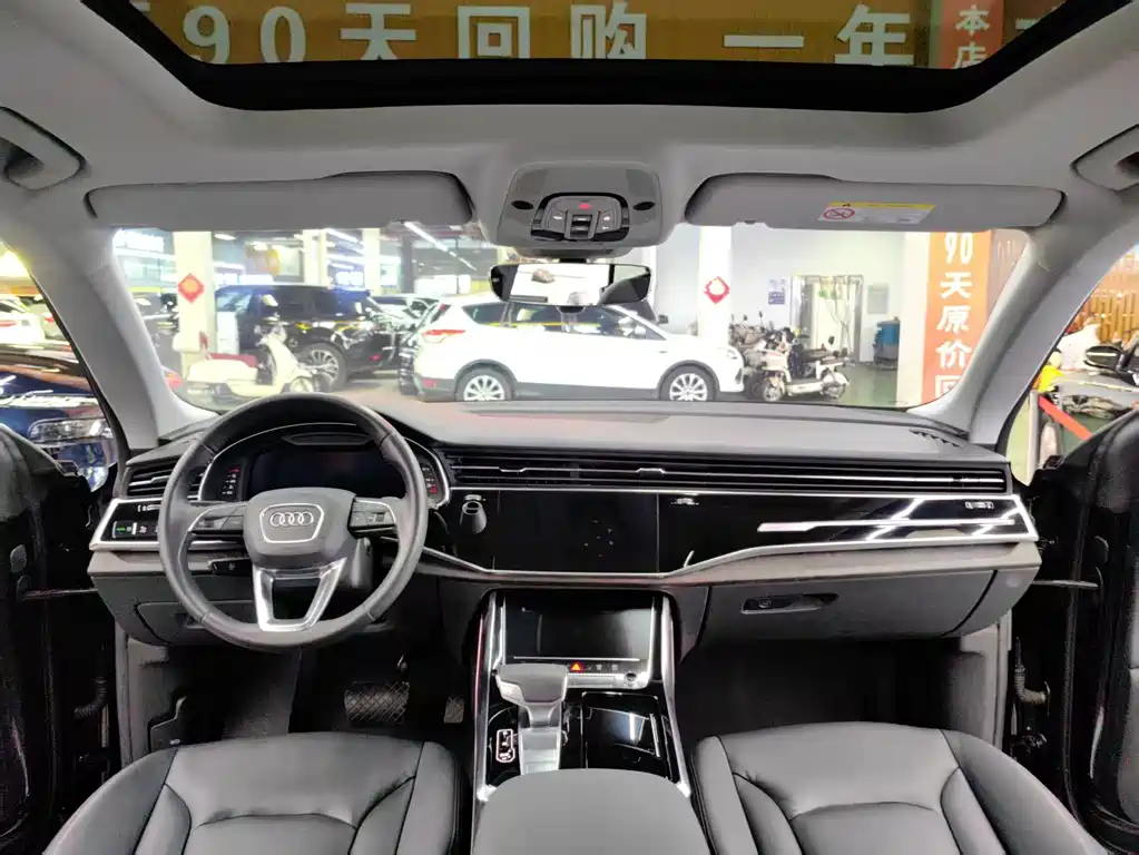Audi Q8 2019 55 TFSI Premium