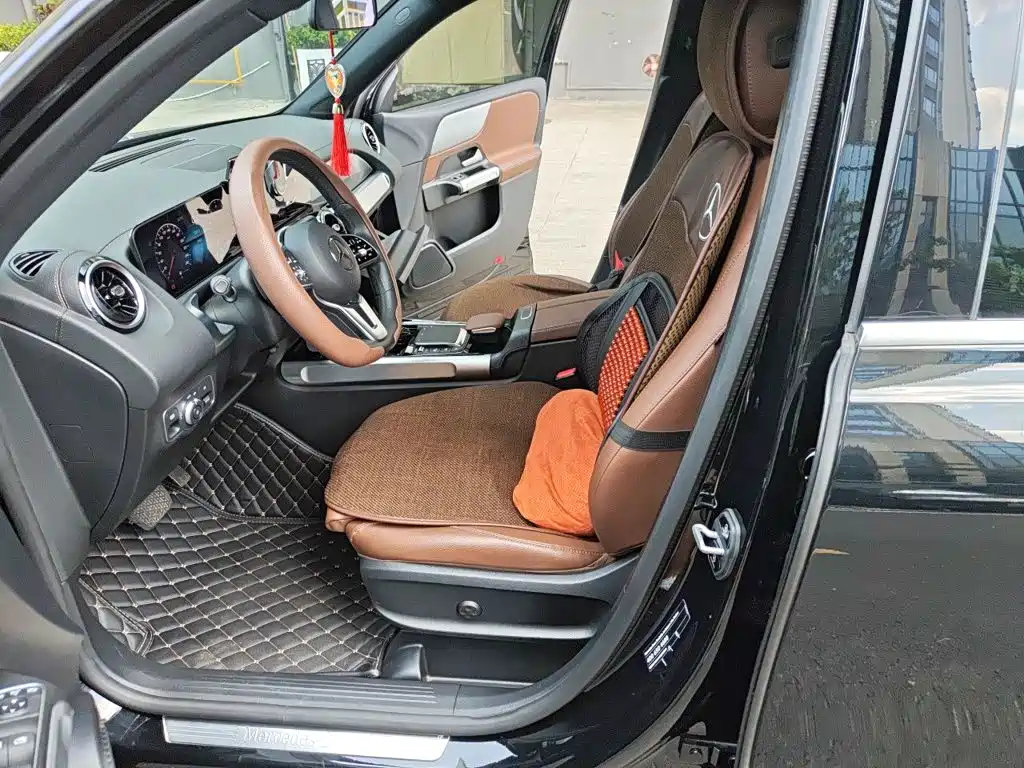 Mercedes-Benz GLB — миниатюра 11