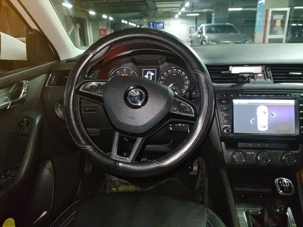 Skoda Octavia — миниатюра 3