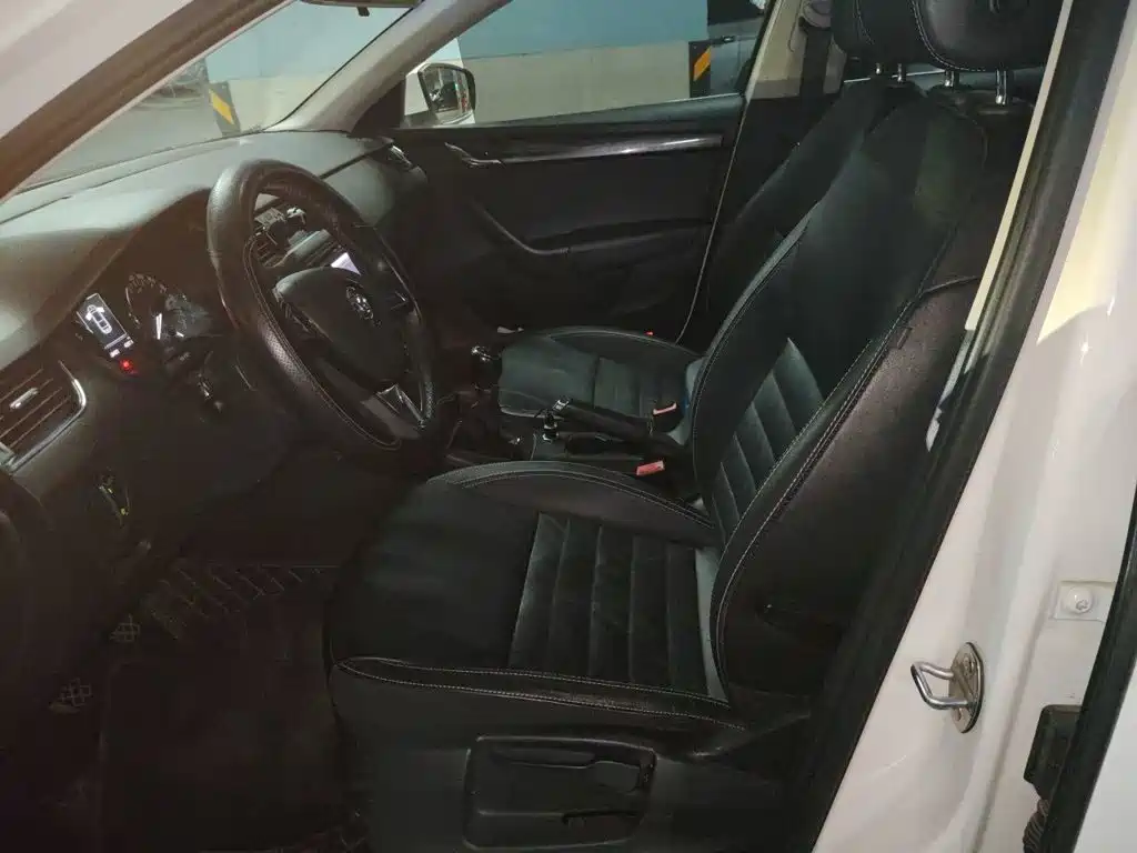 Skoda Octavia — миниатюра 8