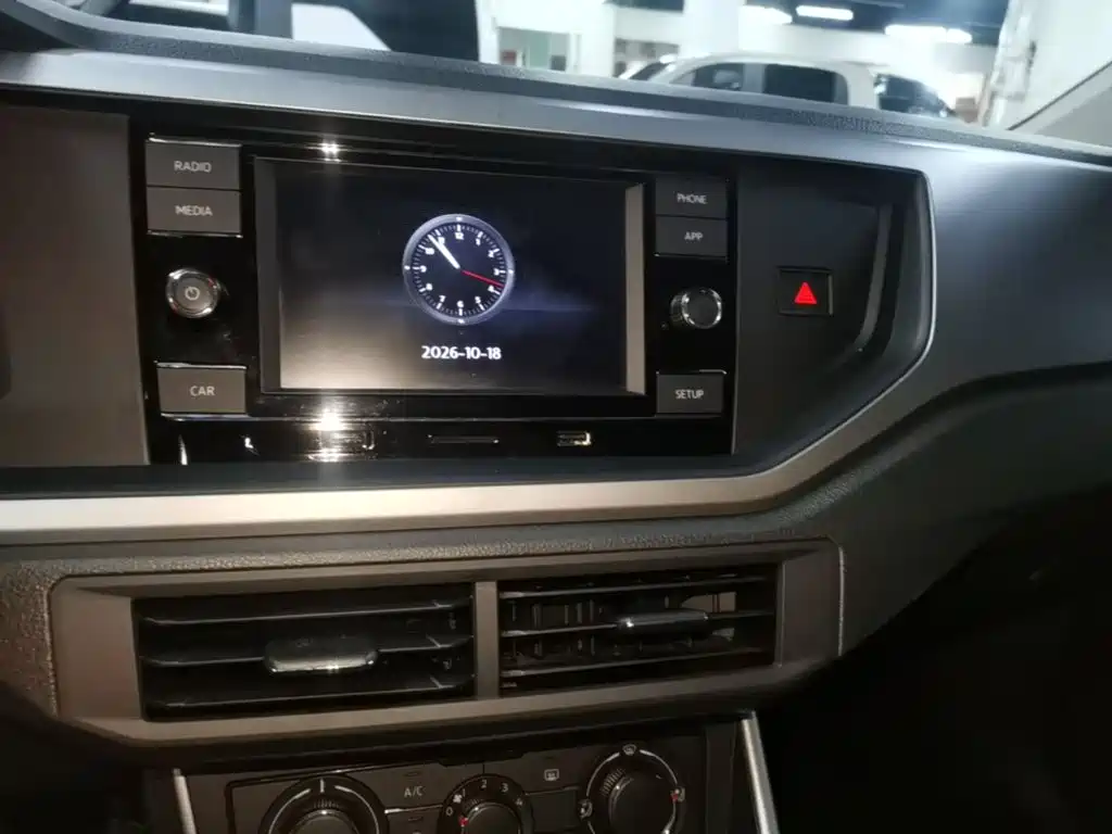 Volkswagen Polo — миниатюра 13
