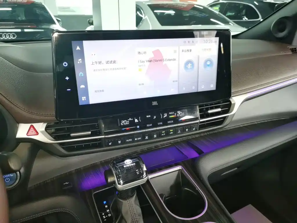 Toyota Sienna — миниатюра 13