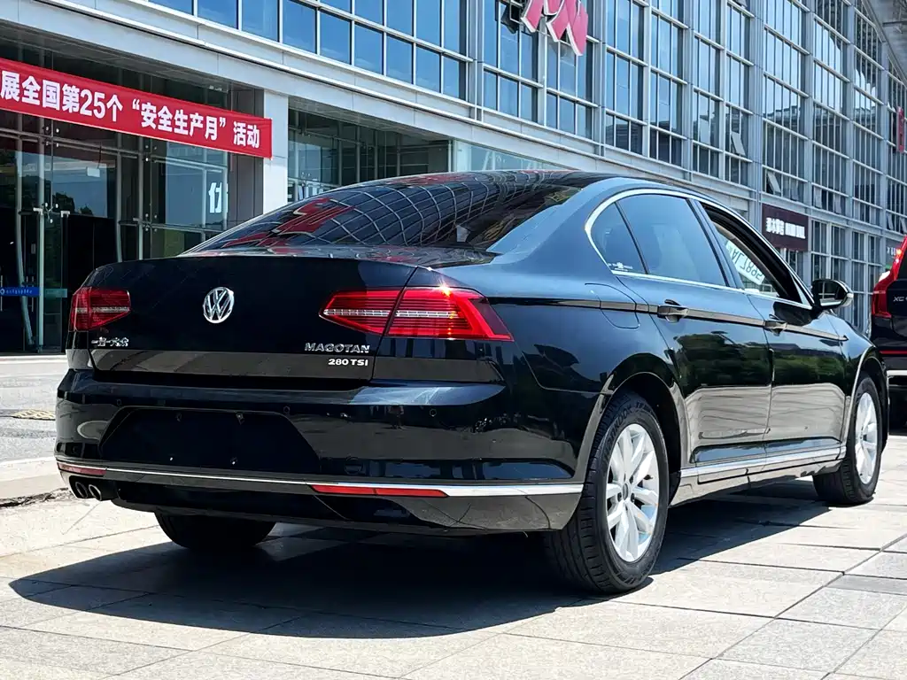 Volkswagen Magotan 2018 280TSI DSG Comfort