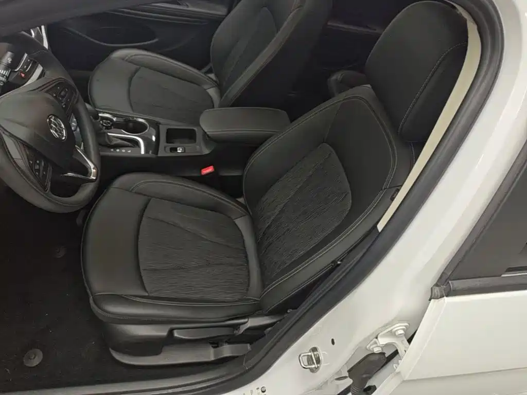 Buick Verano — миниатюра 15
