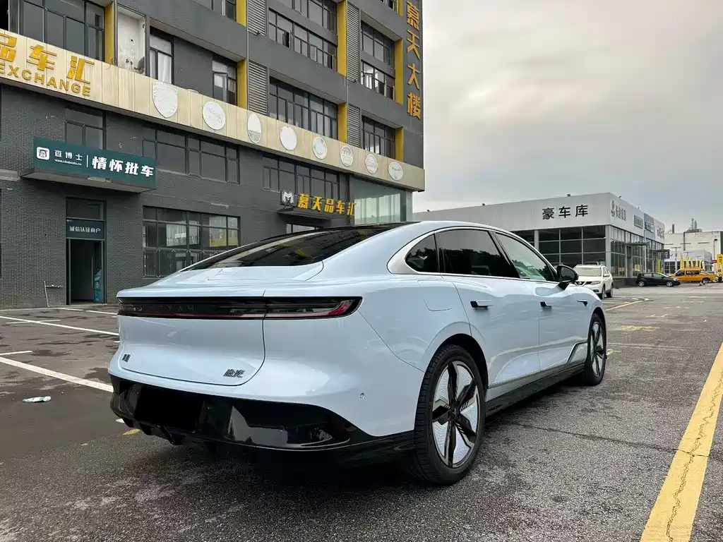 Voyah Passion 2023 Flagship