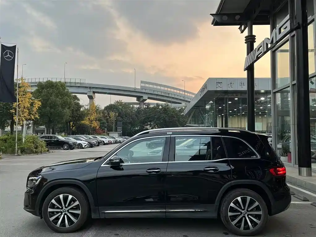 Mercedes-Benz GLB 2024 GLB 220 Fashion