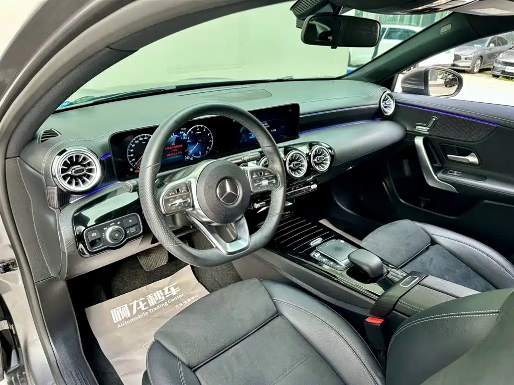 Mercedes-Benz A-Class A 2022 A 200 L Sport Fashion