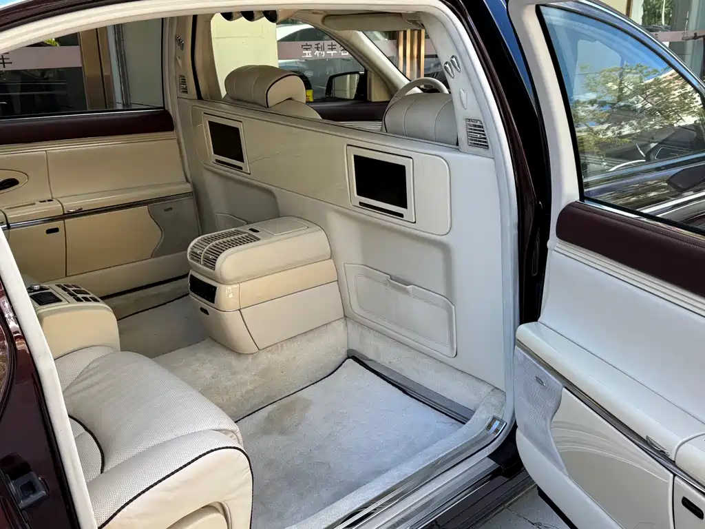 Mercedes-Benz Maybach 2007 6.0T 62 S