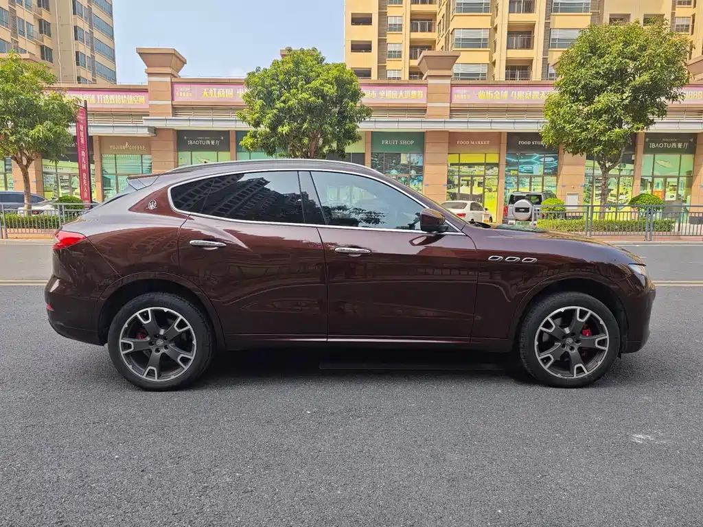 Maserati Levante — миниатюра 8