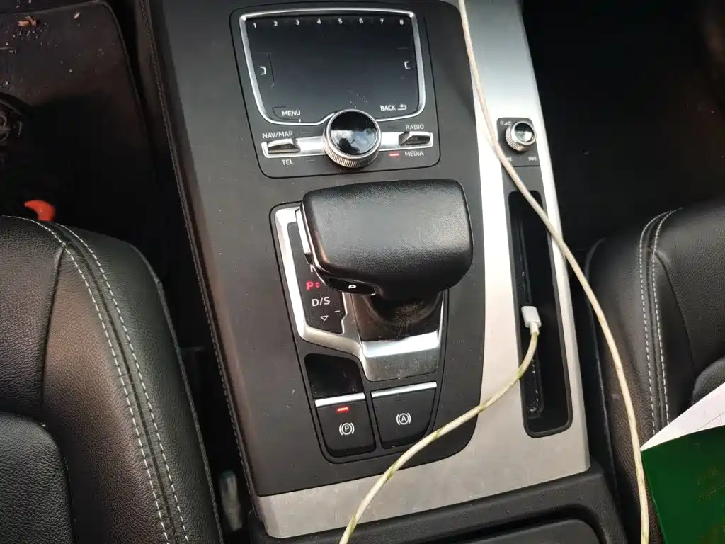 Audi Q5L — миниатюра 15