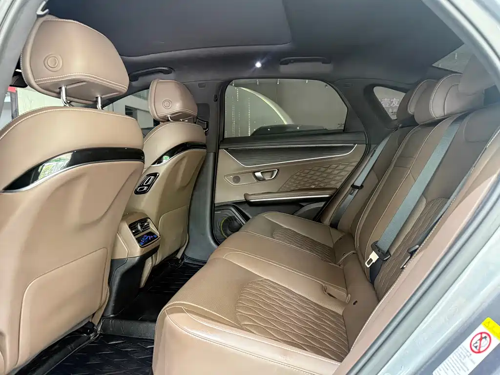 BYD Han — миниатюра 6