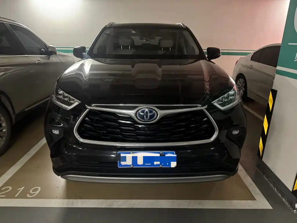 Toyota Highlander — миниатюра 2