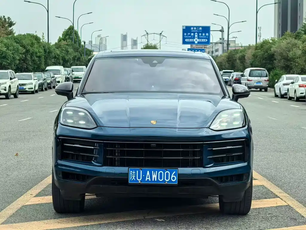Porsche Cayenne — миниатюра 2
