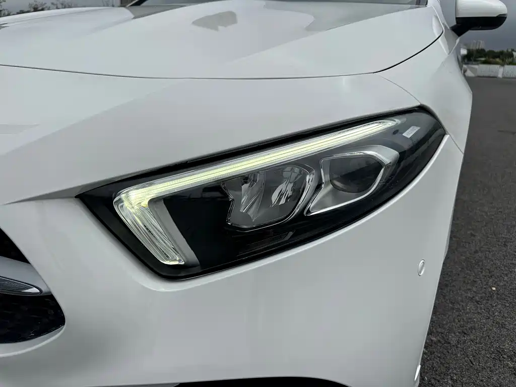 Mercedes-Benz A-Class — миниатюра 9