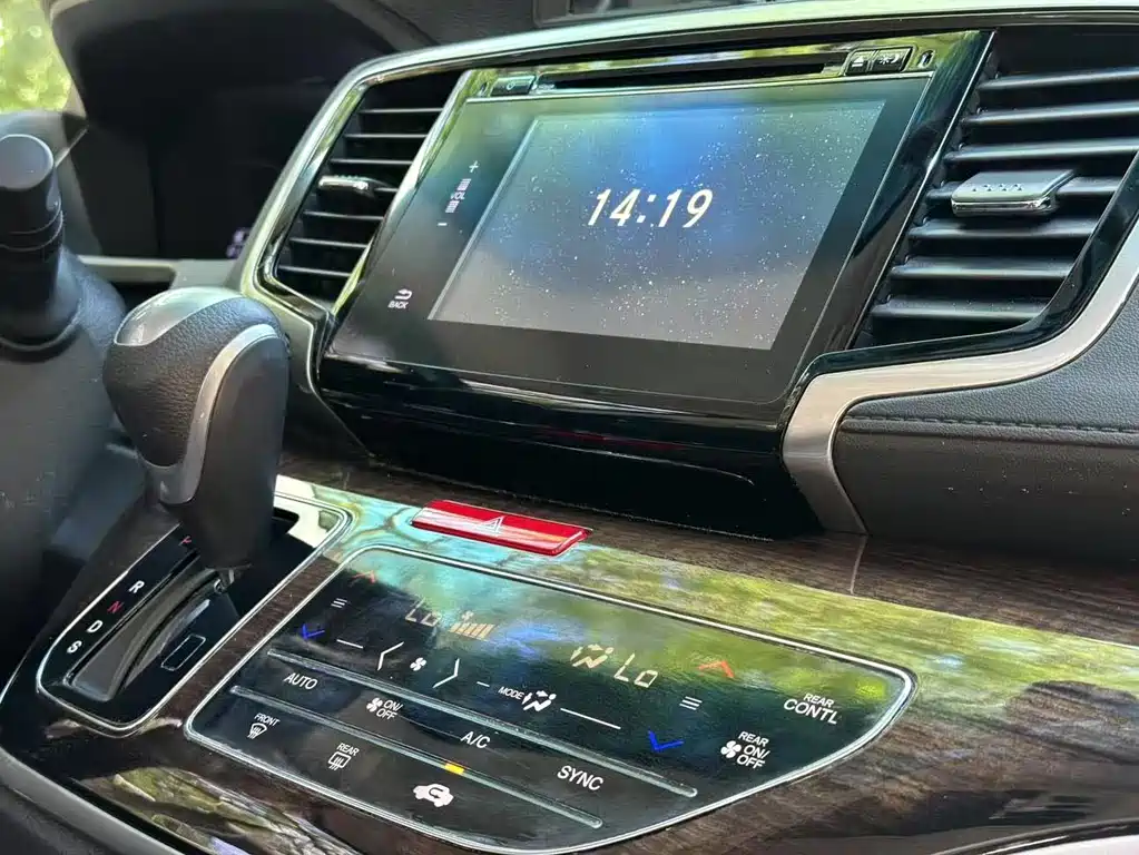 Honda Odyssey — миниатюра 12