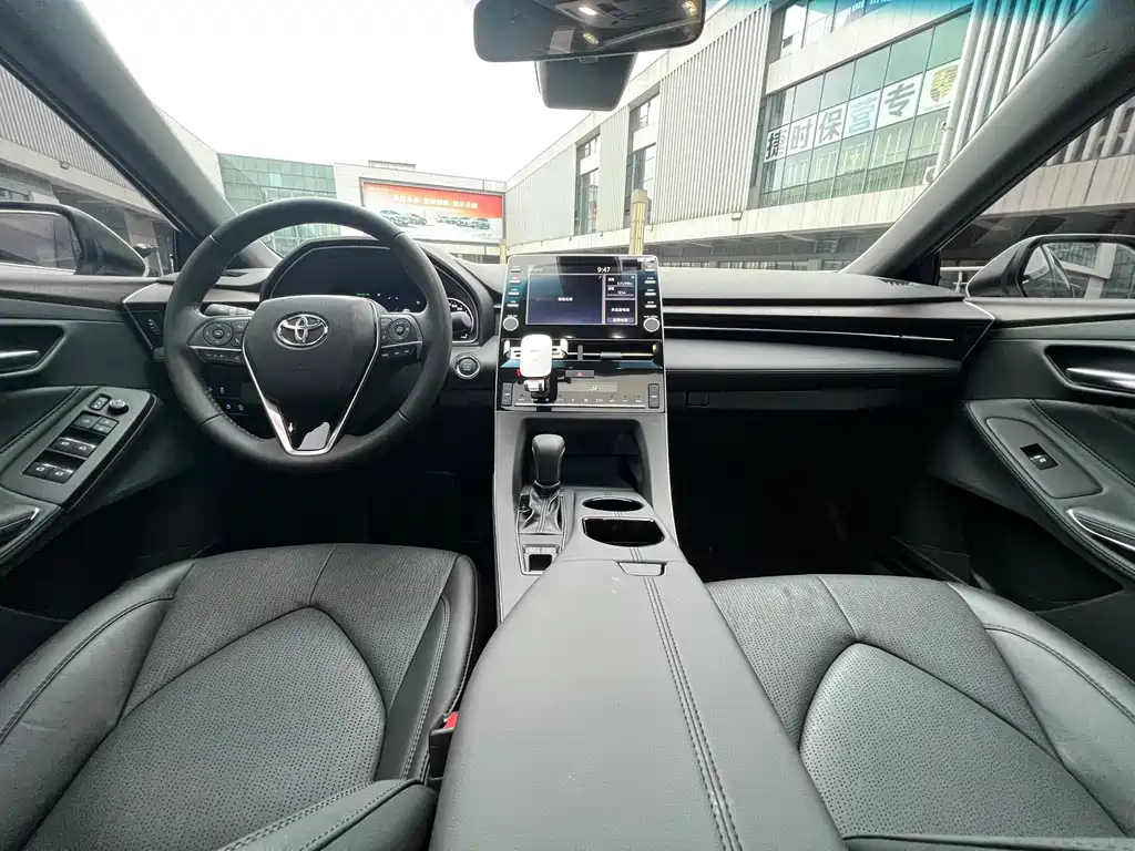 Toyota Avalon — миниатюра 9