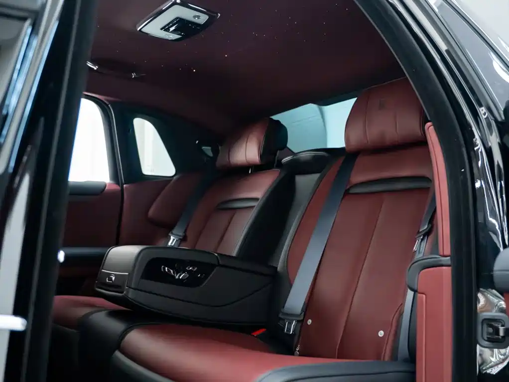 Rolls-Royce Ghost — миниатюра 12