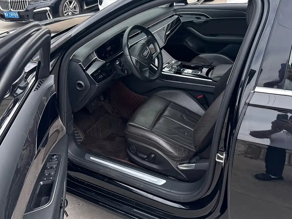 Audi A8 — миниатюра 3