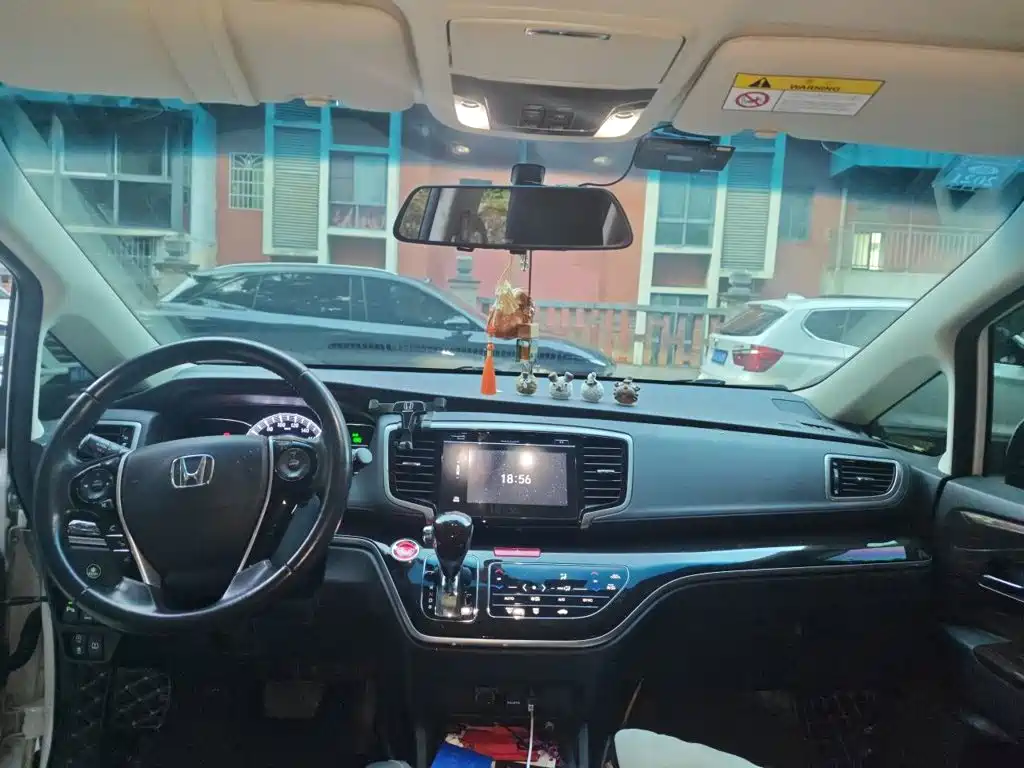 Honda Odyssey — миниатюра 10