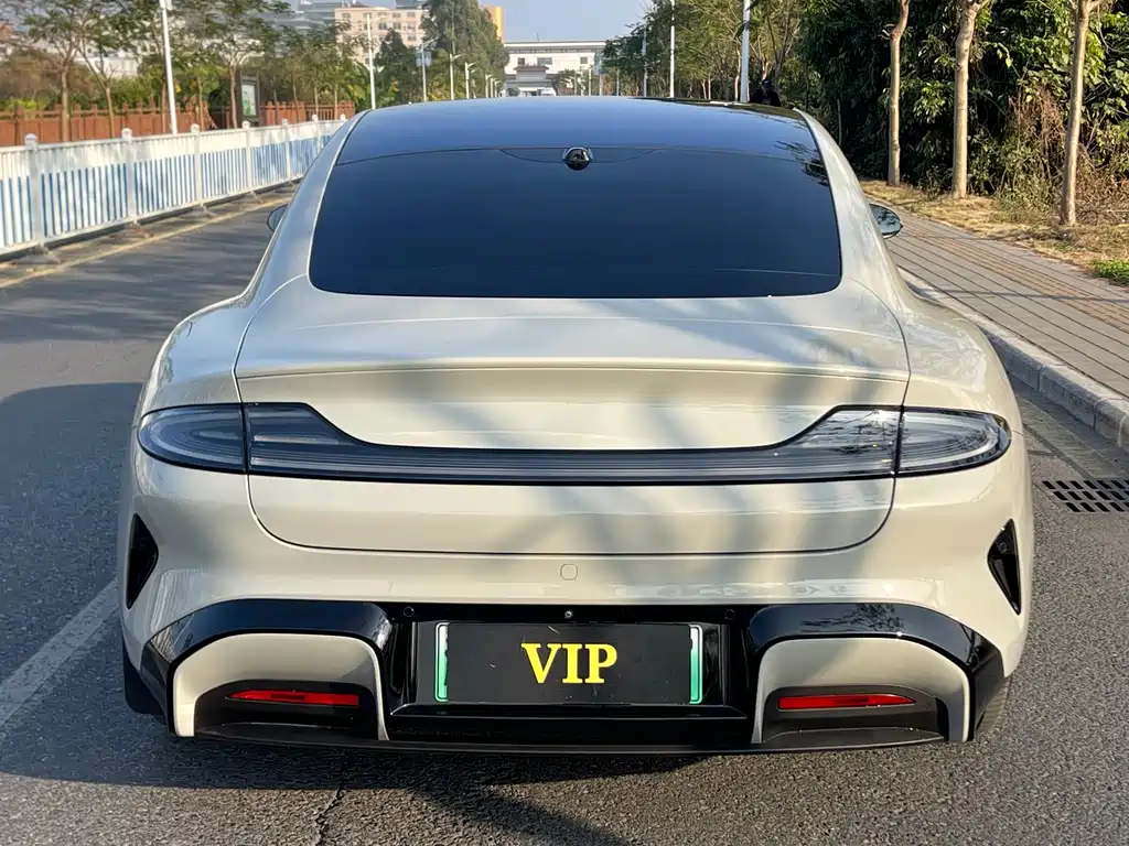 XIAOMI CAR XIAOMI SU7