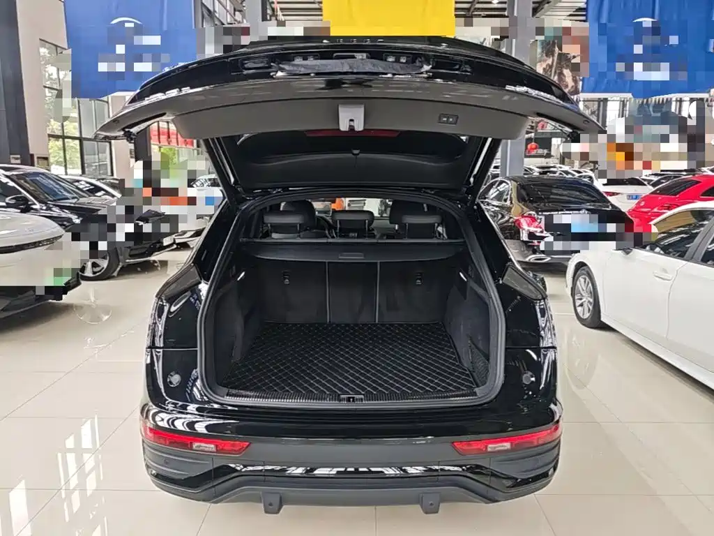 Audi Q5L Sportback — миниатюра 19