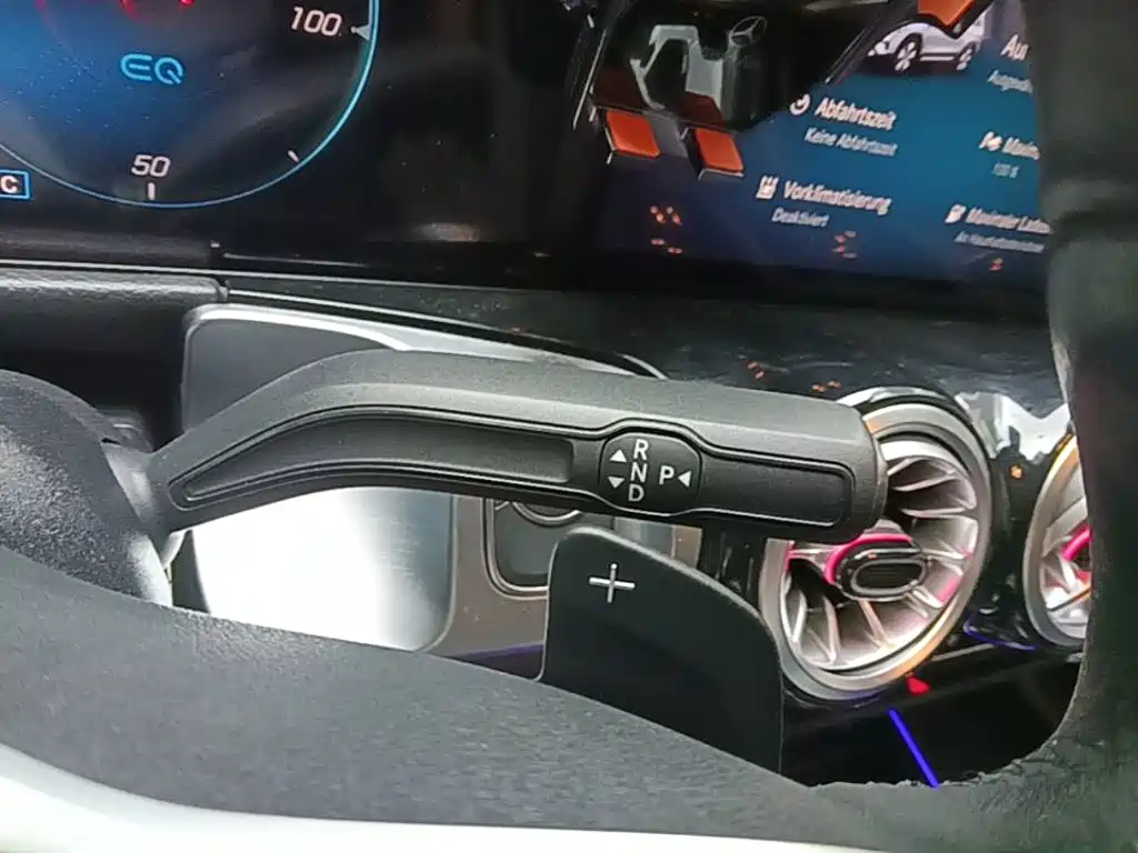 Mercedes-Benz EQB — миниатюра 14