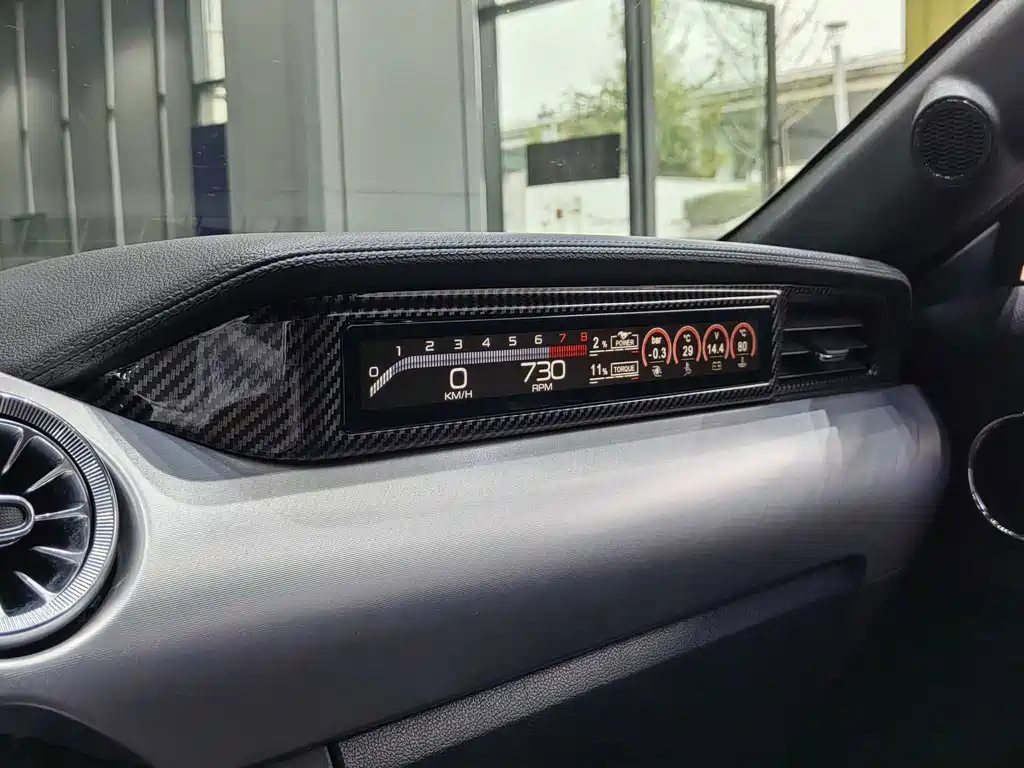 Ford Mustang — миниатюра 13