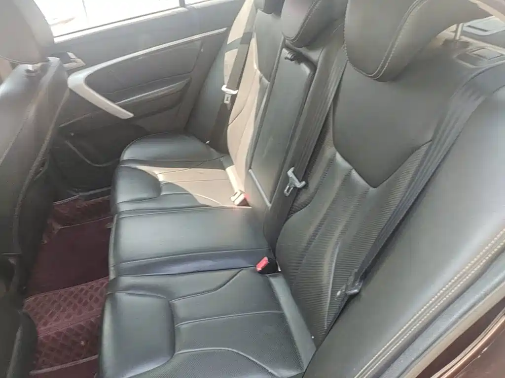 Geely Emgrand — миниатюра 17