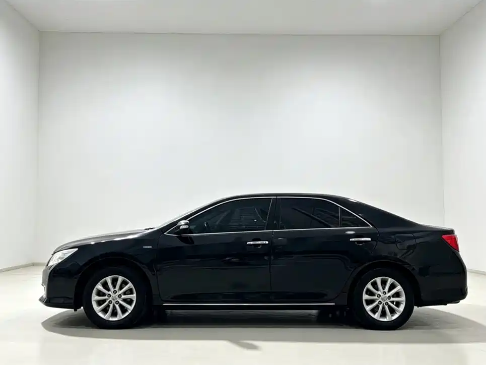 Toyota Camry 2012 2.5G Luxury