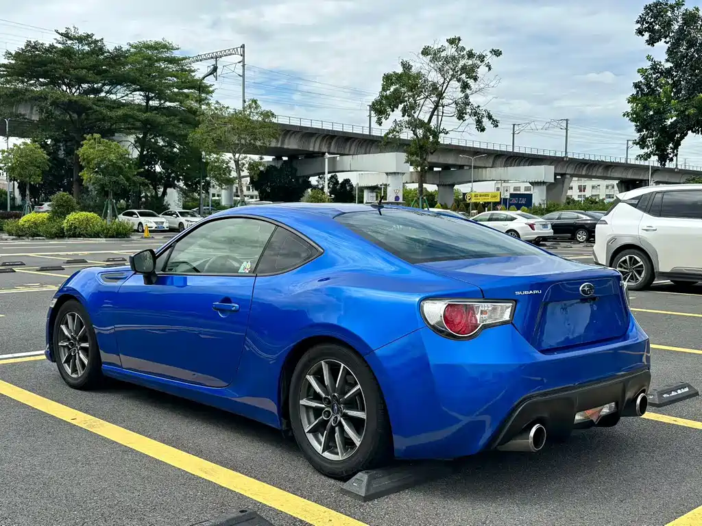 Subaru BRZ — миниатюра 6