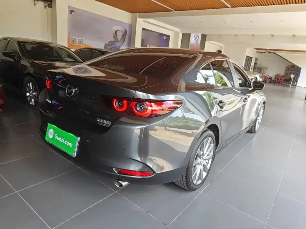 Mazda 3 Axela — миниатюра 7