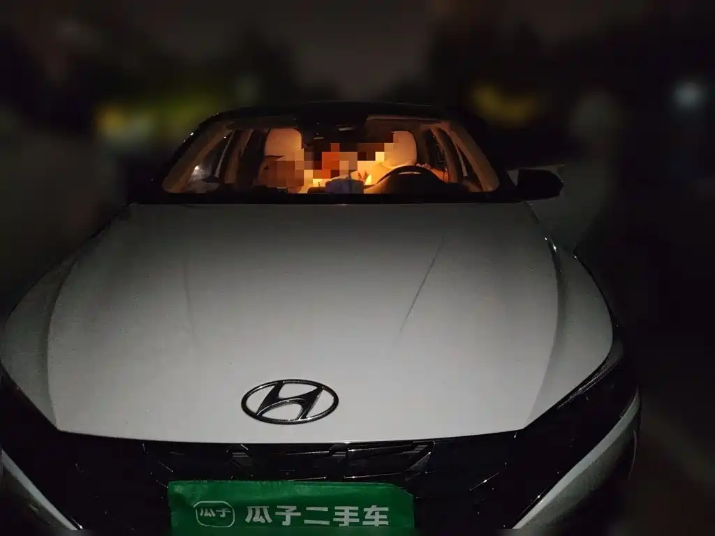Hyundai Elantra — миниатюра 2
