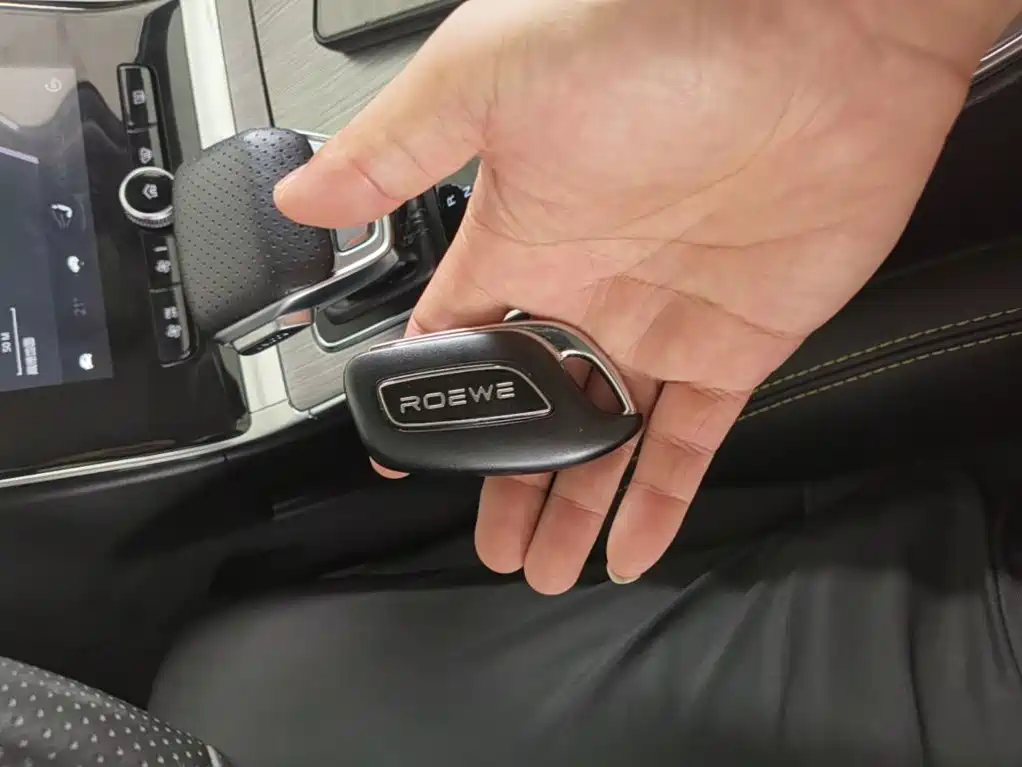 Roewe RX5 New Energy — миниатюра 9