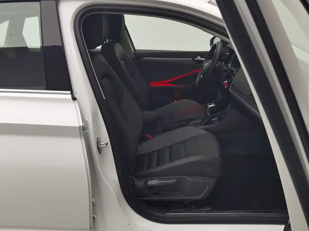 Volkswagen Sagitar — миниатюра 23