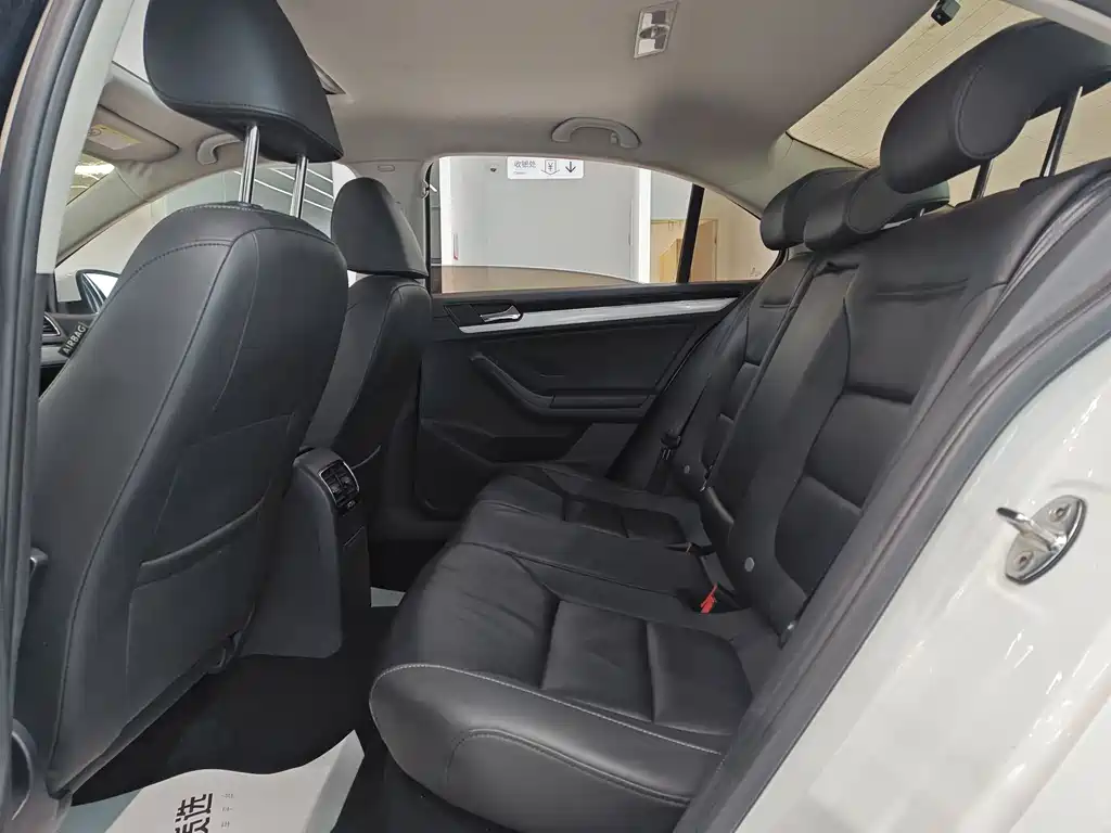 Volkswagen Sagitar 2017 230TSI AT Comfort