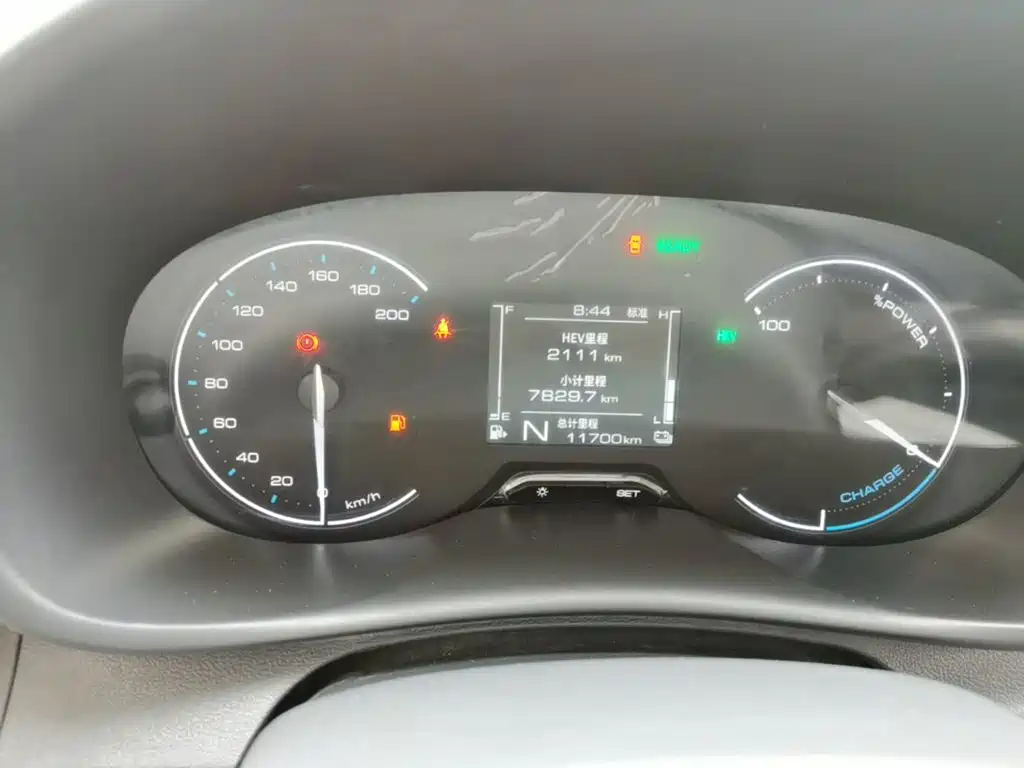 Заказать Wuling Hongguang EV 2026 года за 2 242 591 ₽  из Китая