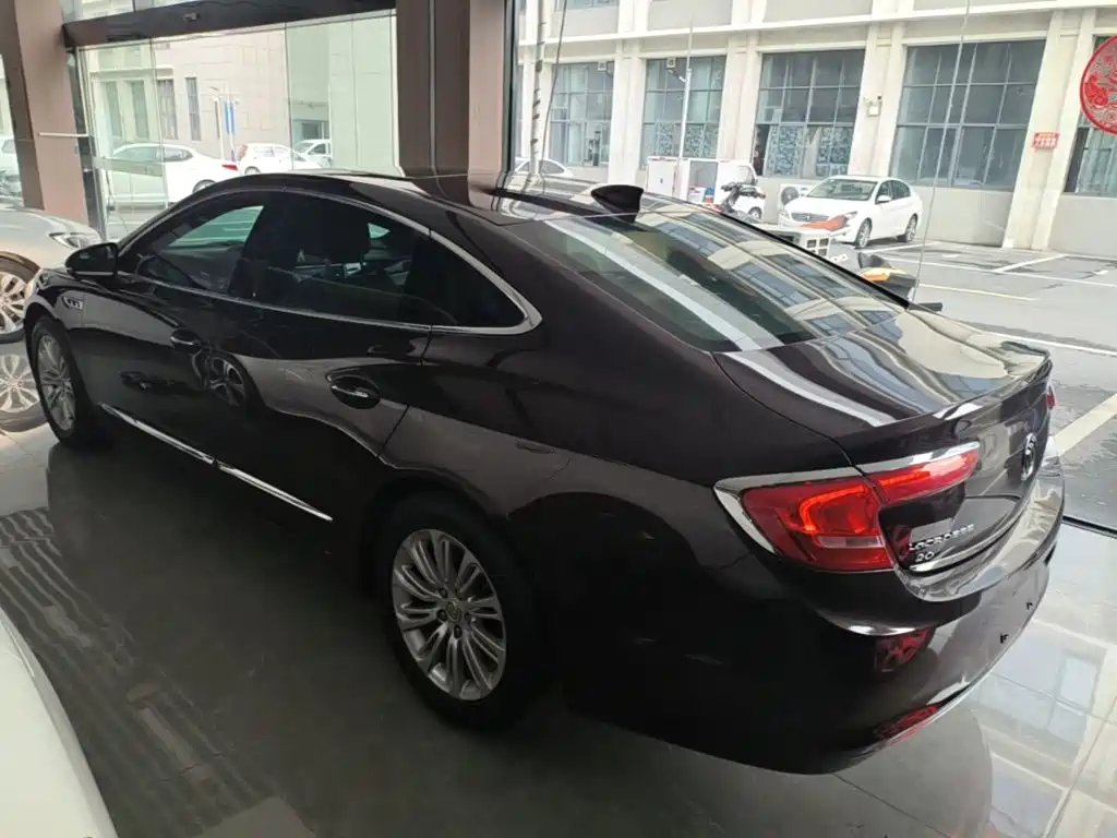 Buick LaCrosse — миниатюра 5