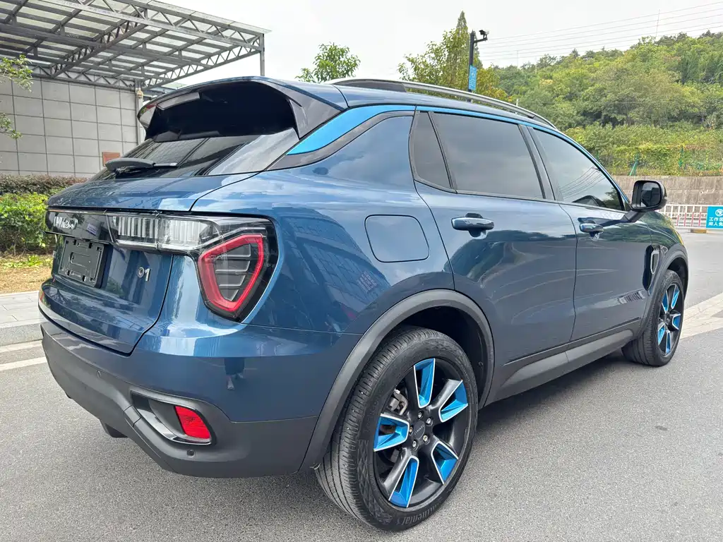 Lynk & Co 01 — миниатюра 25