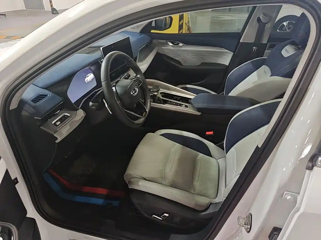 Geely Xingrui — миниатюра 15