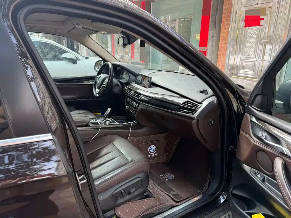 BMW X5 (Import) — миниатюра 4