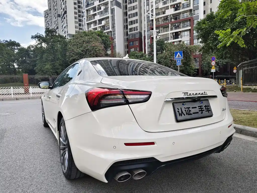 MASERATI GHIBLI