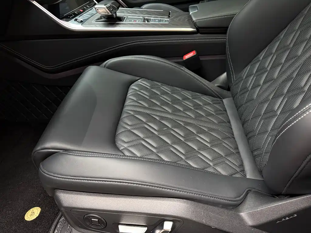 Audi A6L — миниатюра 11