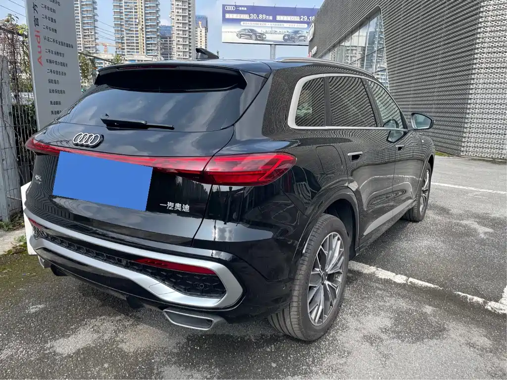Audi Q5L — миниатюра 10
