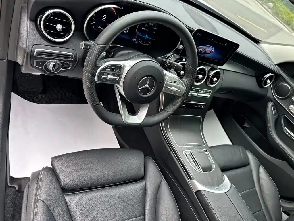 Mercedes-Benz C-Class — миниатюра 15