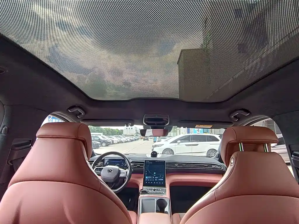 NIO EC6 — миниатюра 10