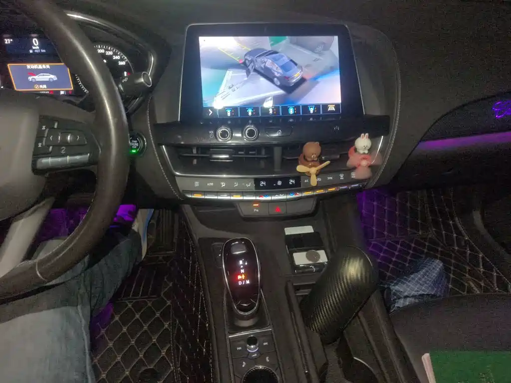 Cadillac CT5 — миниатюра 9