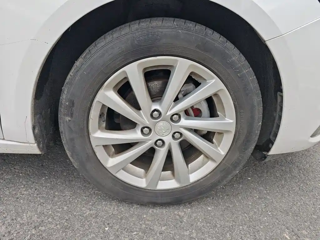 Buick Verano — миниатюра 8
