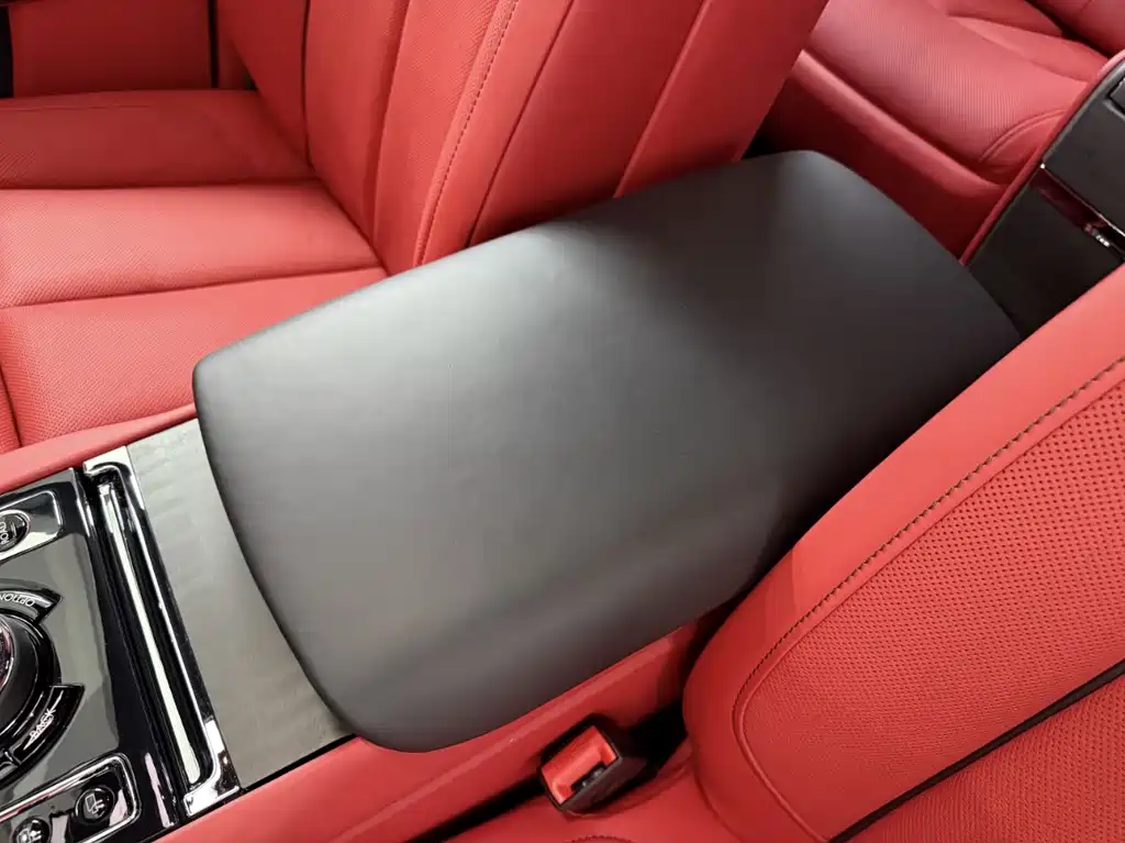 Rolls-Royce Cullinan 2018 мест