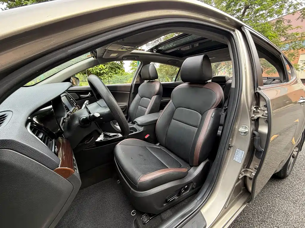 Kia K4 — миниатюра 9